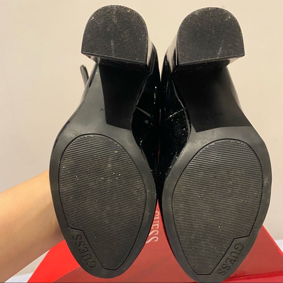GUESS BLACK HEELS - Picture 3 of 6